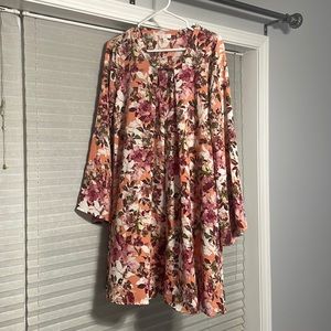 Pastel colored dress with keyhole